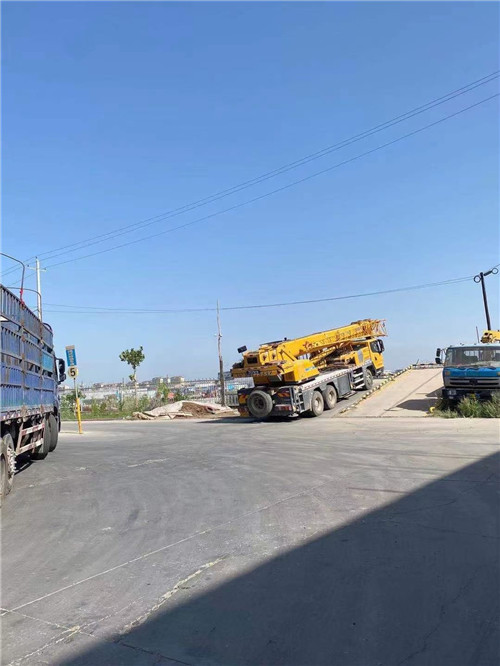 魏都区25吨吊车的租赁价格大概是多少？