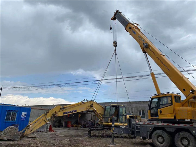 魏都区25吨吊车的工作半径是多少？