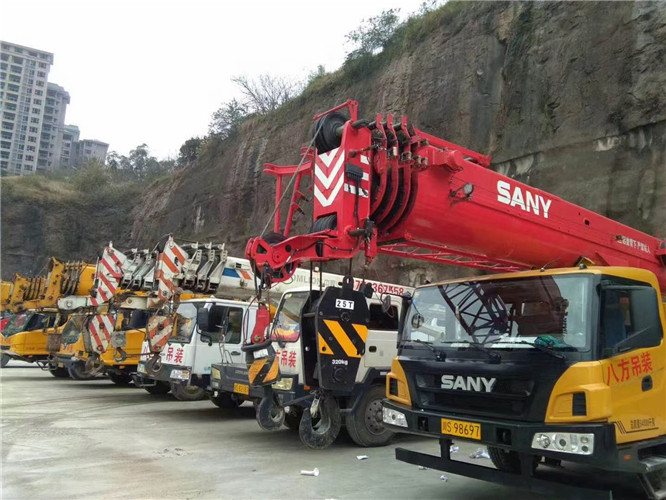 魏都区吊车出租按什么计费？台班费、单次费、里程费怎么算？